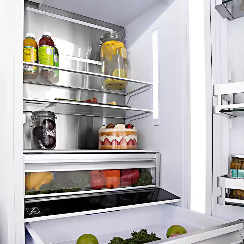30 in. Bottom Freezer Refrigerator with Ice and Water Dispenser L877