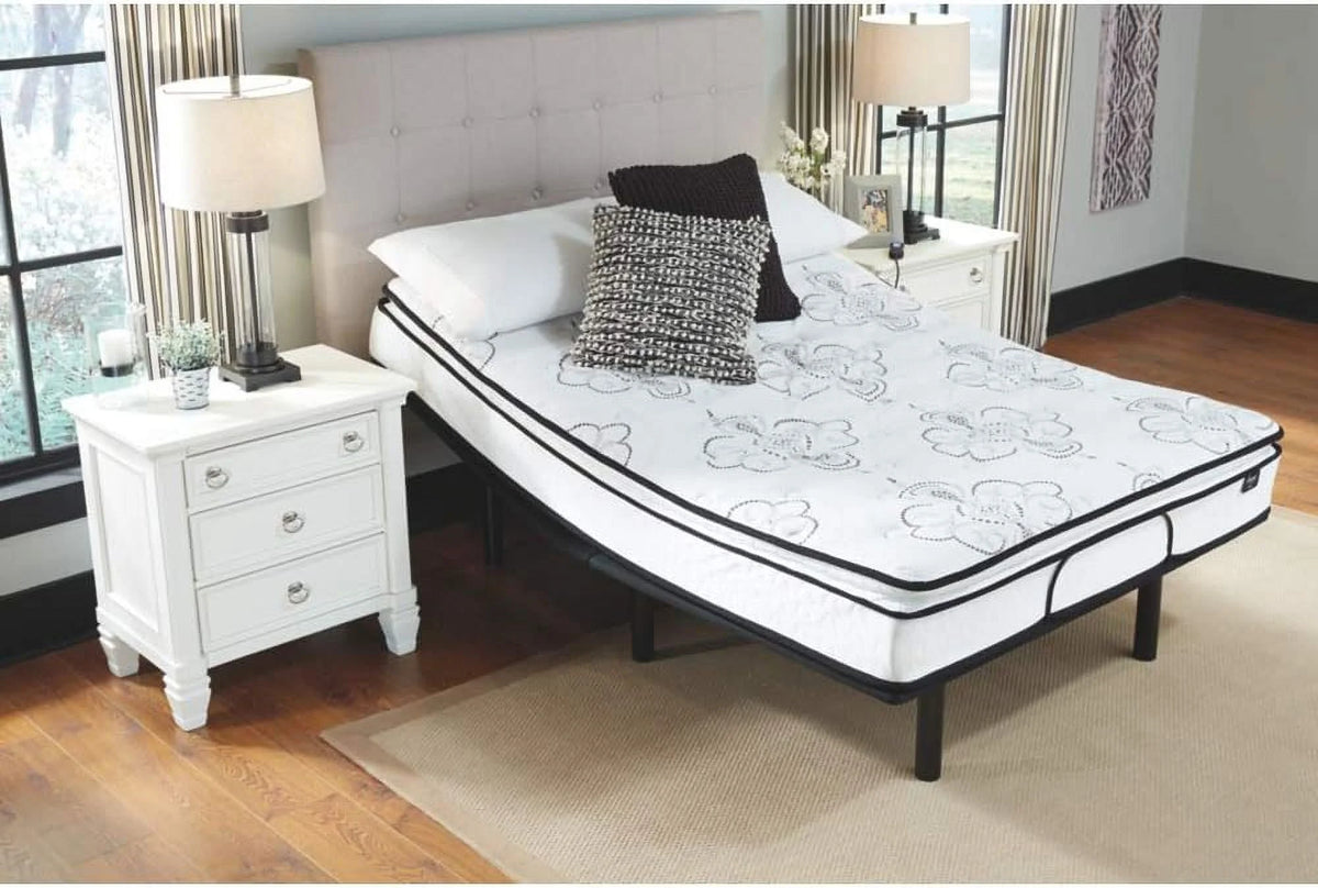 King Black Metal Bed A223783