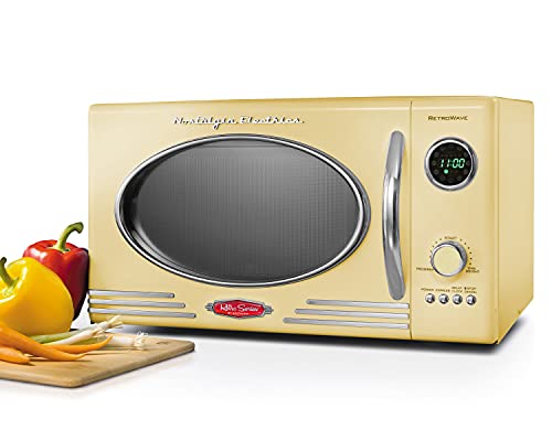 0.9 cu.ft 800-Watt Yellow Countertop Microwave Oven B571