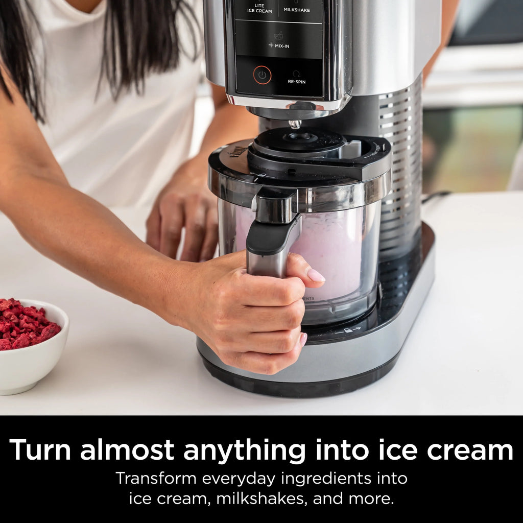 Ice Cream Maker with 2 Pints I88087