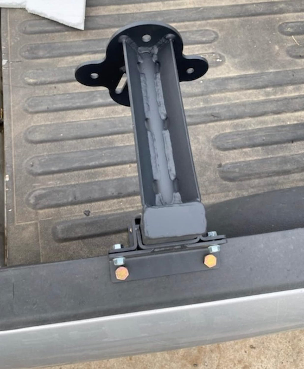 4x4 Bed Mounted Spare Tire Carrier S45686