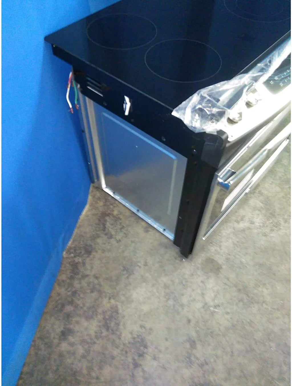 4.4 Cu.Ft. Stainless 4 Burner Electric Range G856