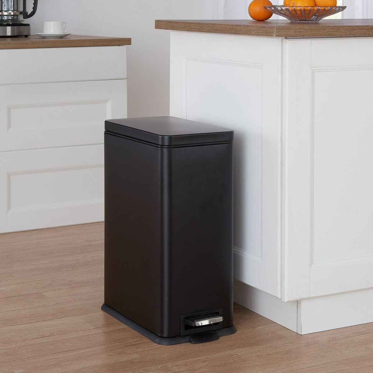 Rectangle Pedal Bin Trash Can, 30 LITER / 7.9 Gallon, Matte White K534