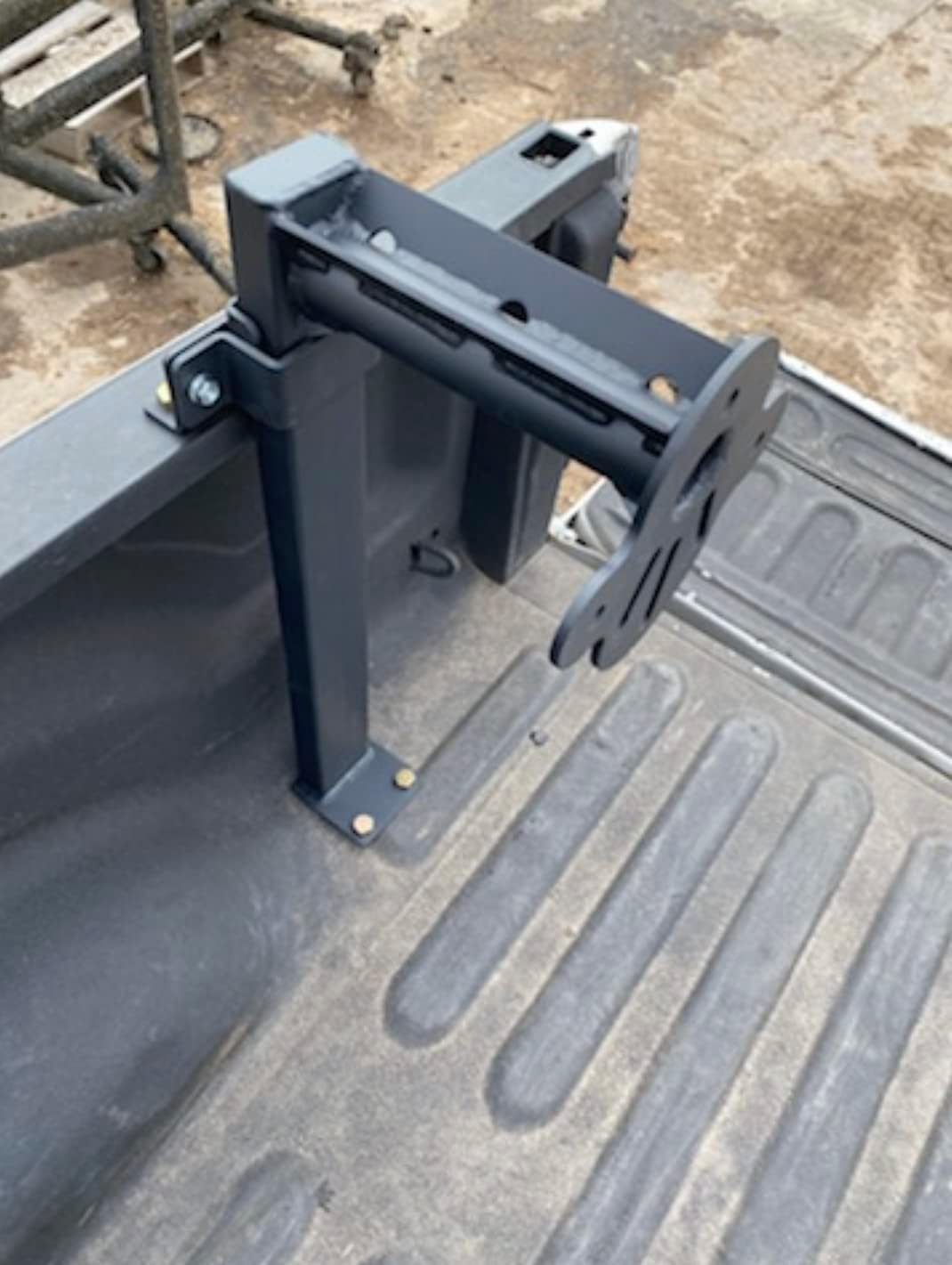 4x4 Bed Mounted Spare Tire Carrier S45686
