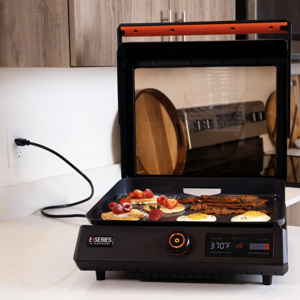 17 Electric Tabletop Griddle with Hood X918