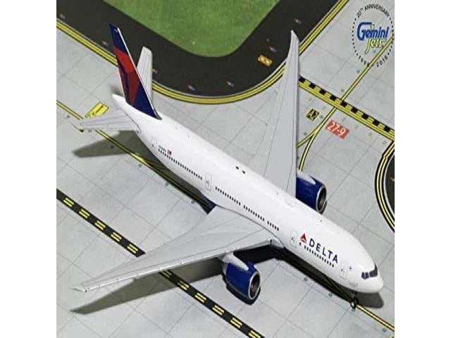 1:400 Boeing 777-200LR Delta Air Lines P41724