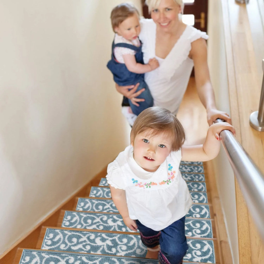 Red Polypropylene Stair Treads 13-Pack K223