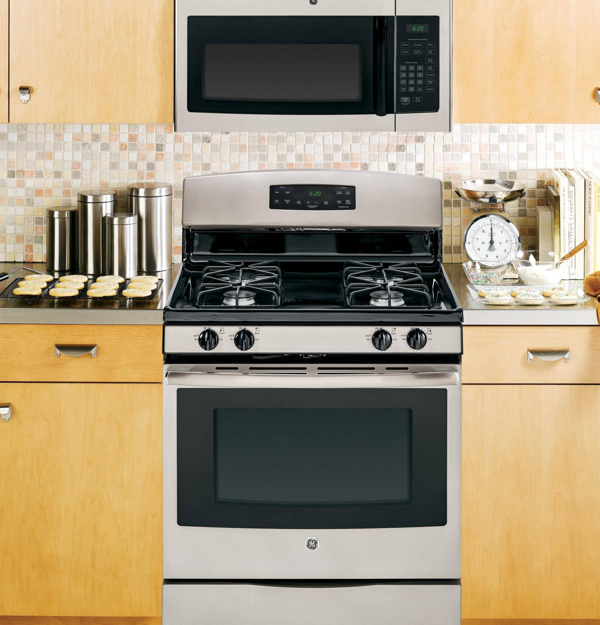 1.6 Cu. ft. Silver Over-the-range Microwave Oven E855