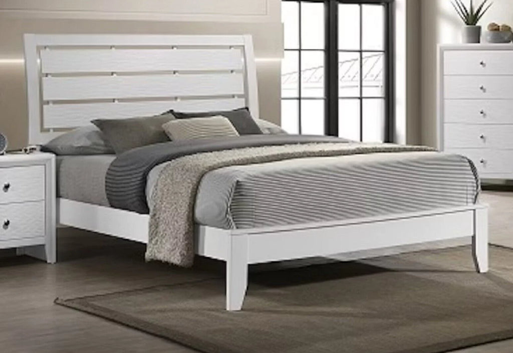 White Full Size Wood Panel Bed Set W14481