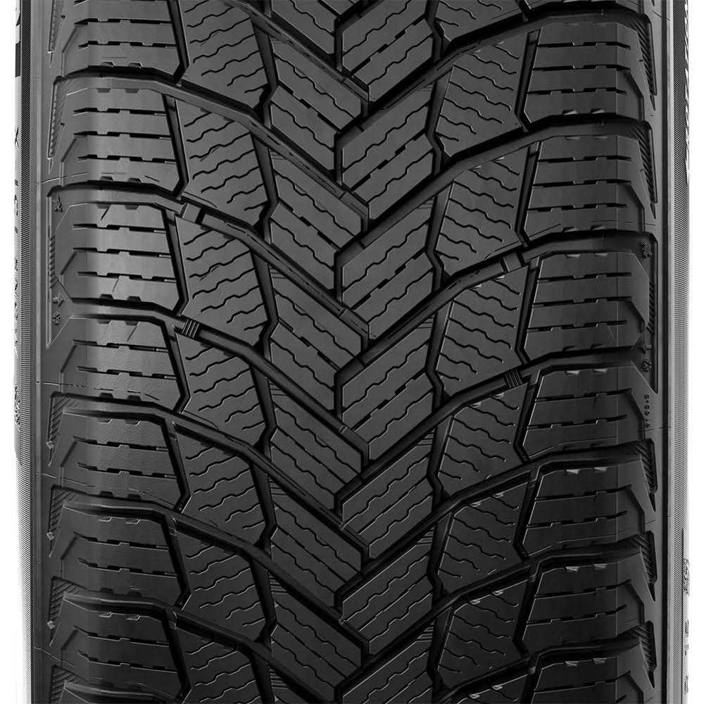 275/55R20 113T Winter Tire J380