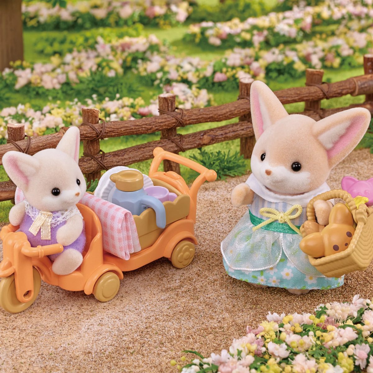 Sunny Picnic Set Dollhouse Playset with 2 Collectible Figures and Accessories G71665