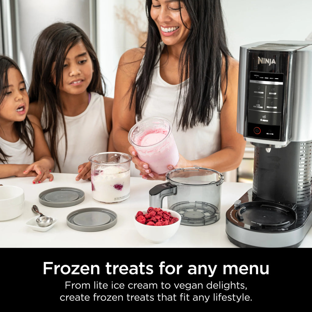 Ice Cream Maker with 2 Pints I88087