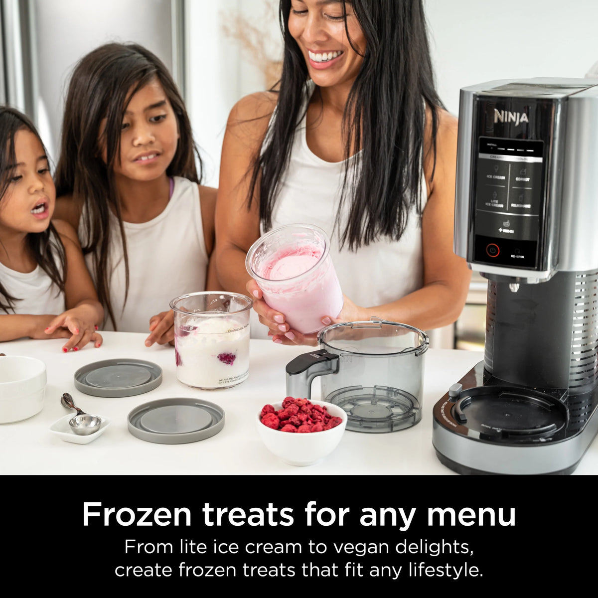 Ice Cream Maker with 2 Pints I88087